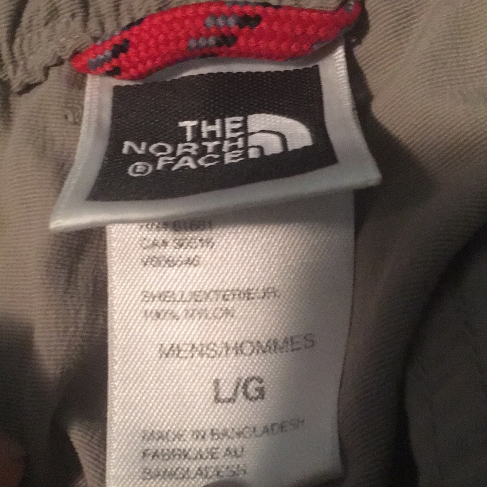 The North Face men’s Shorts Large Firm Price